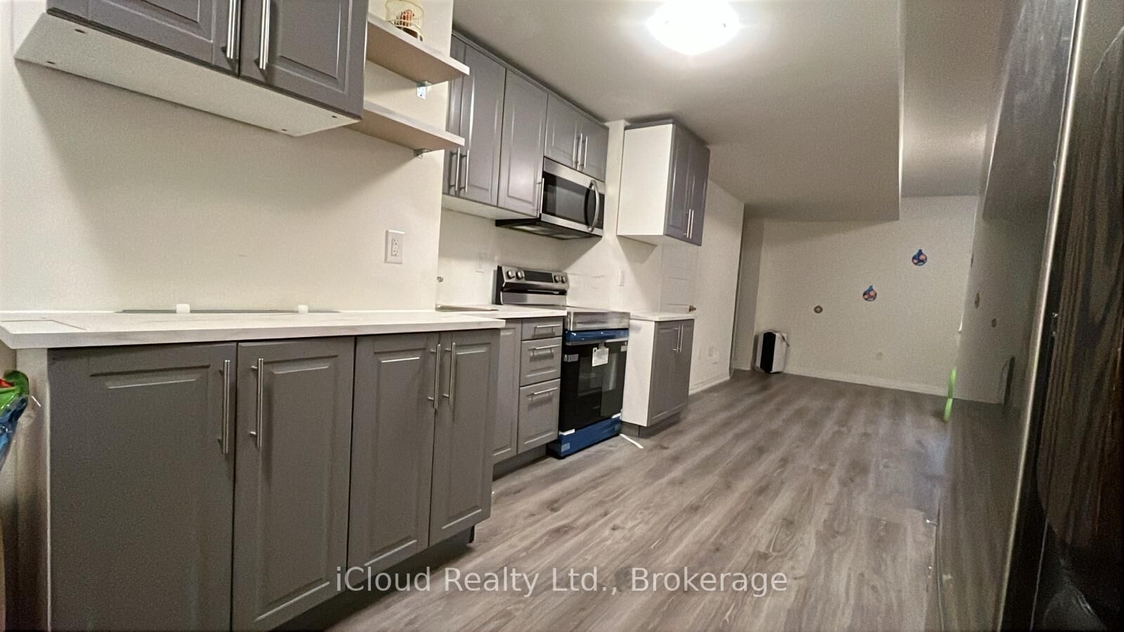 Property Photo:  141 Marvin Avenue 1  ON L6H 0Y6 