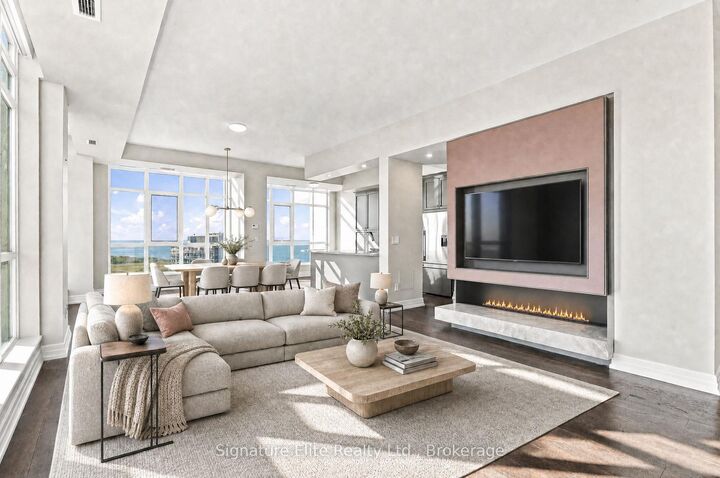 Property Photo:  21 Grand Magazine Street Lph2601  ON M5V 1B5 