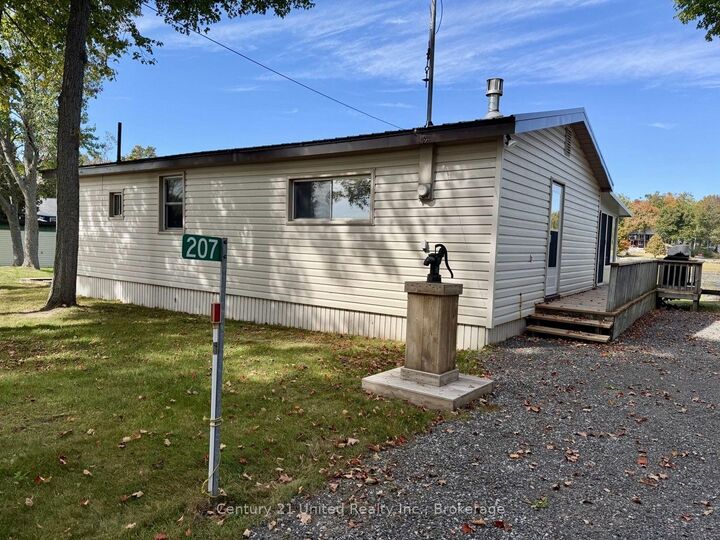 Property Photo:  207 Rollies Point Road  ON K0L 2H0 