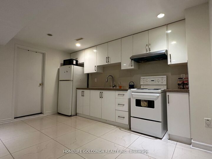 Property Photo:  37 Halder Crescent  ON L3R 7E9 