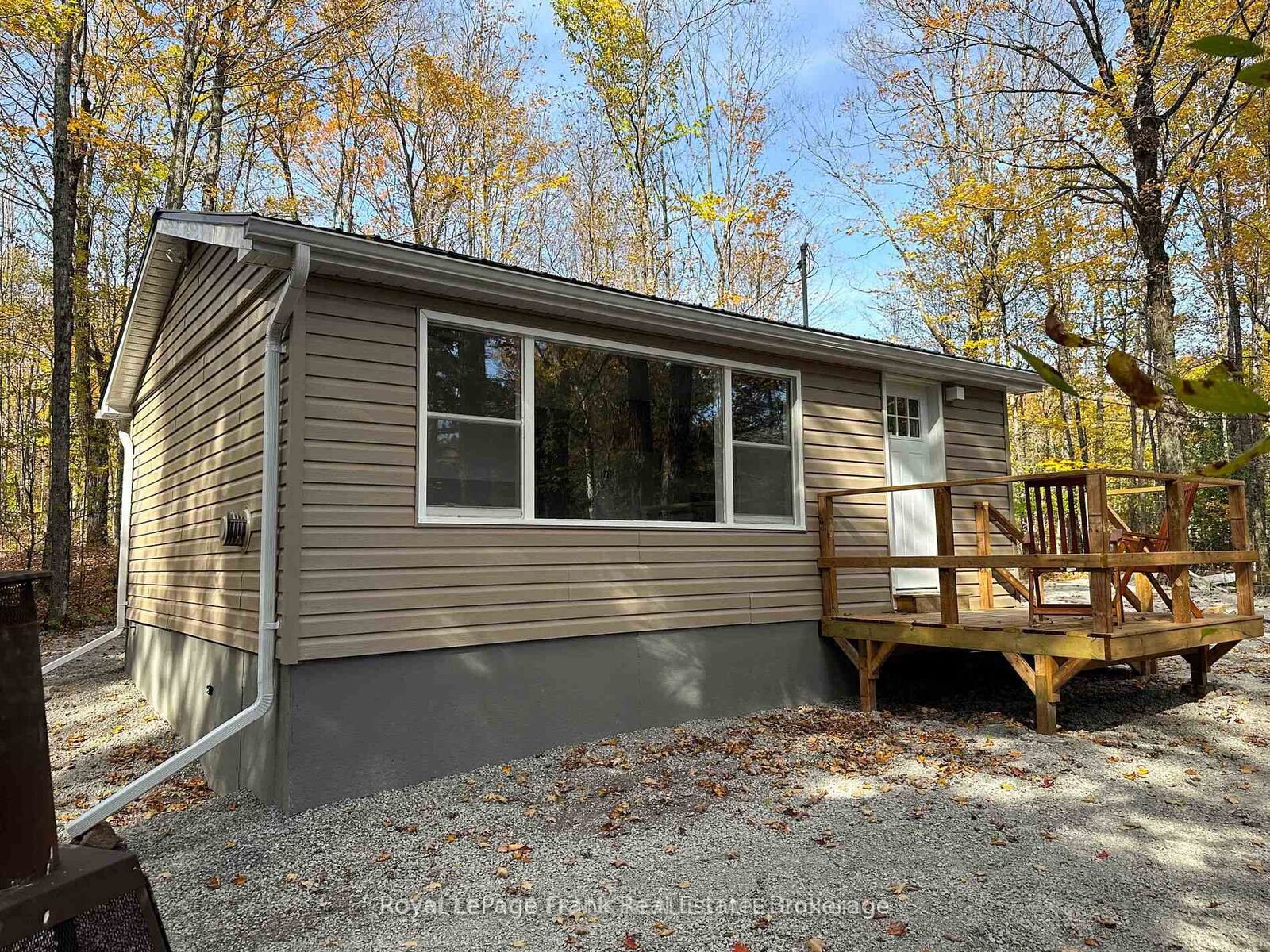 Property Photo:  292 Edwina Drive  ON K0M 1A0 