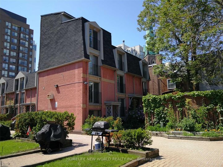 Property Photo:  325 Jarvis Street 33  ON M5B 2C2 
