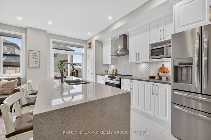 Property Photo: 102 Aquarium Avenue ON K4A 5G6