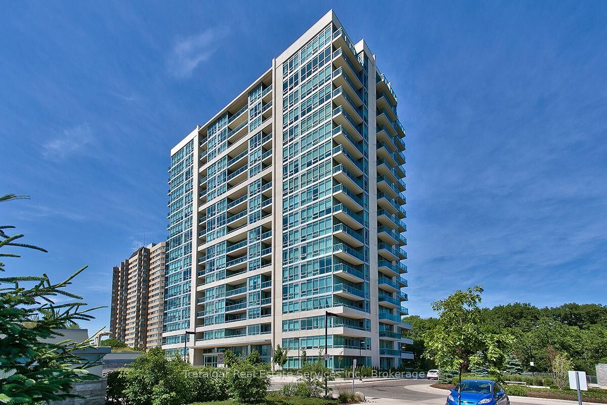 Property Photo:  1055 Southdown Road 512  ON L5J 2Y7 