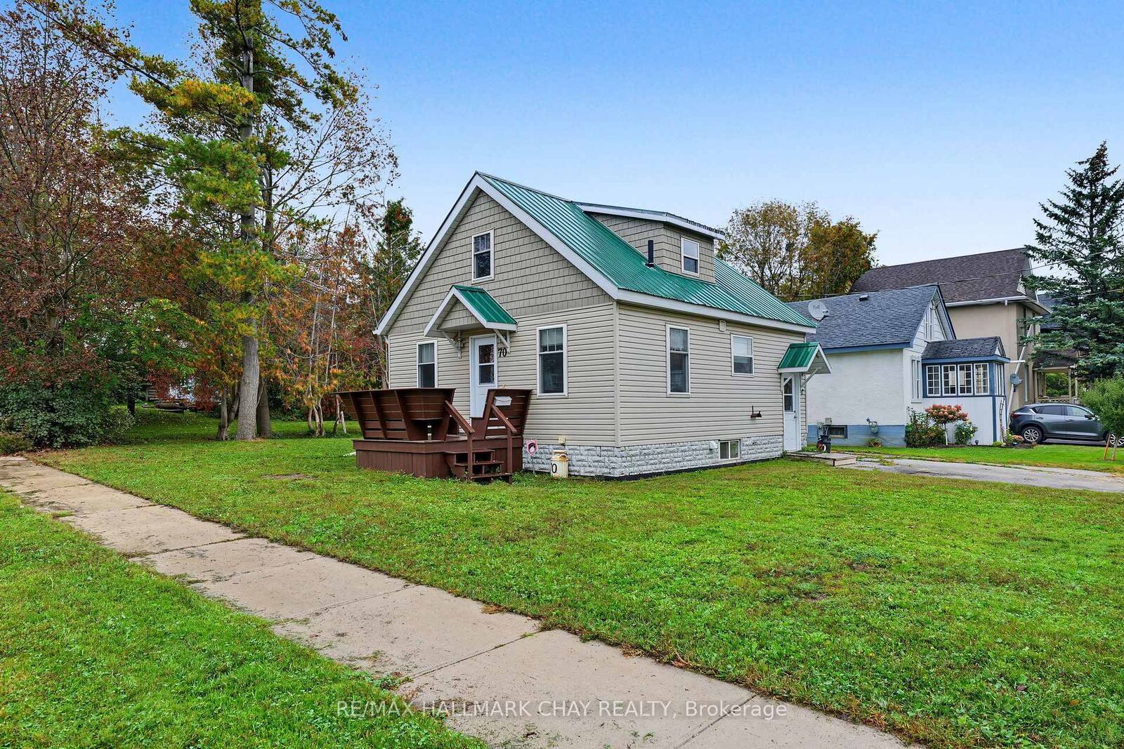 Property Photo:  70 Douglas Street  ON L3V 5Y6 