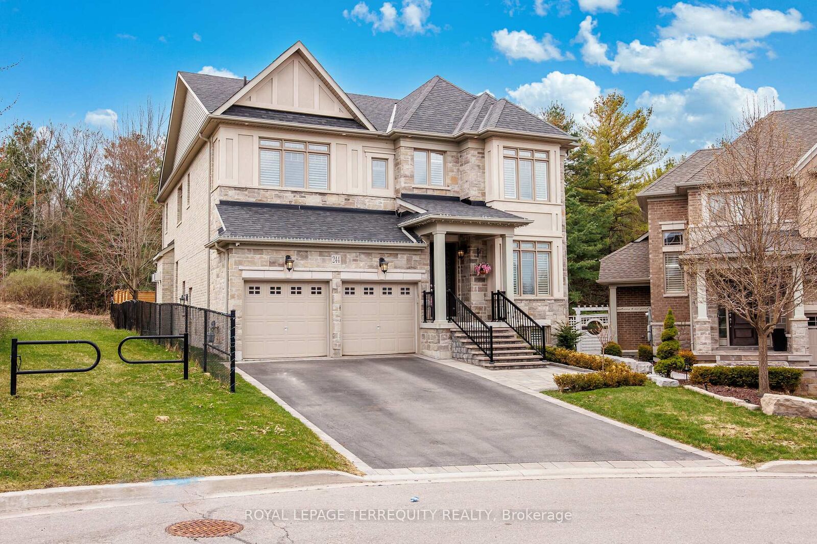 Property Photo: 244 Frederick Curran Lane ON L3X 0B9