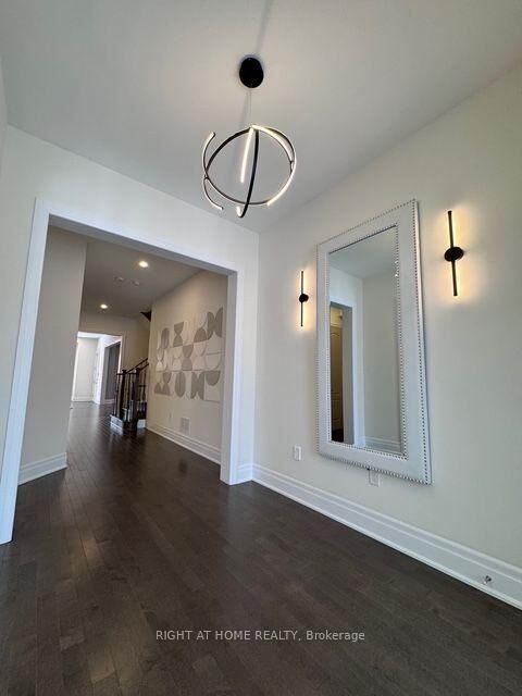 Property Photo:  21 Casavant Court  ON L6A 5A5 