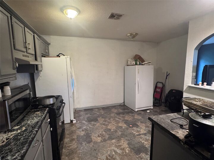 Property Photo:  522 S Bristow Avenue  OK 74429 