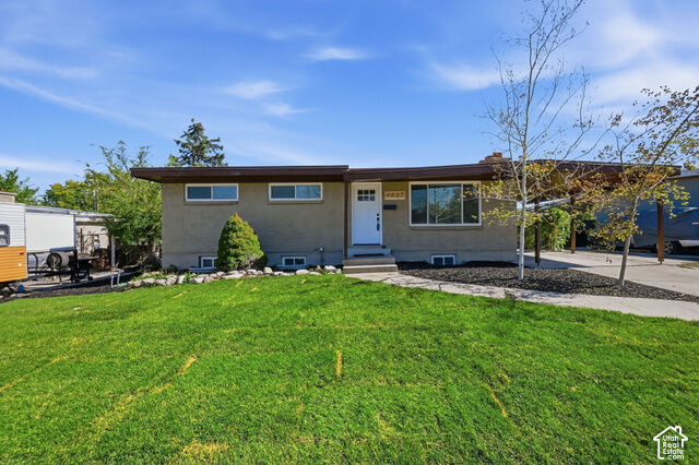 Property Photo: 4037 S Acord Way UT 84120