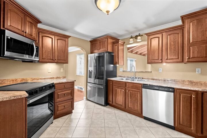 Property Photo: 2700 Cumberland Avenue KY 41102