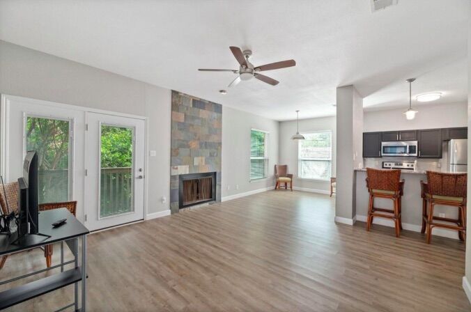 Property Photo:  3011 Fruth Street 203  TX 78705 