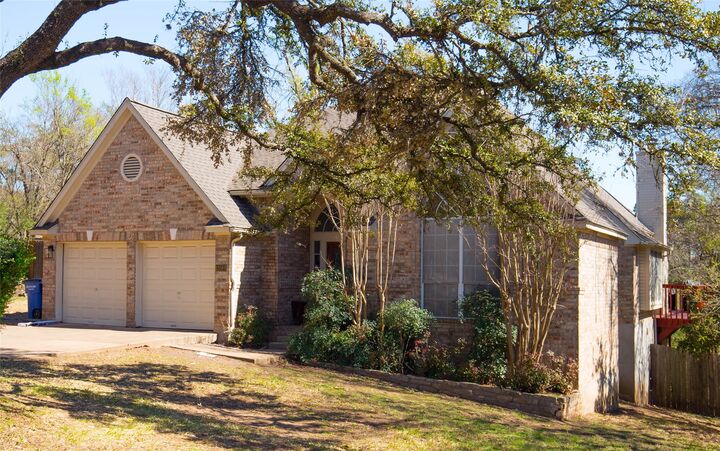 Property Photo:  11584 Cedarcliffe  TX 78750 