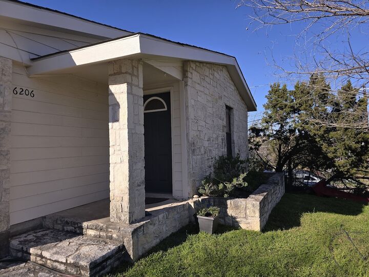 Property Photo:  6206 Mountain Shadows Drive A  TX 78735 