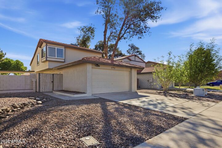 Property Photo:  2668 W Temple Street  AZ 85224 