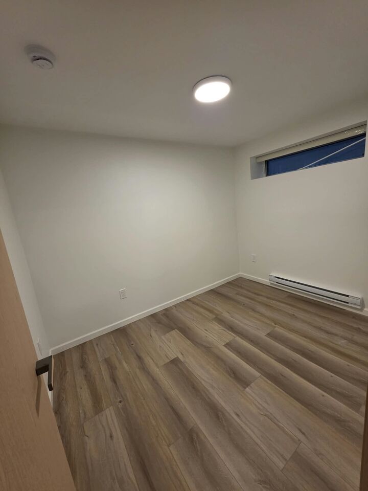 Property Photo:  Xx W 63 Avenue One Bedroom  BC V5X 2H6 