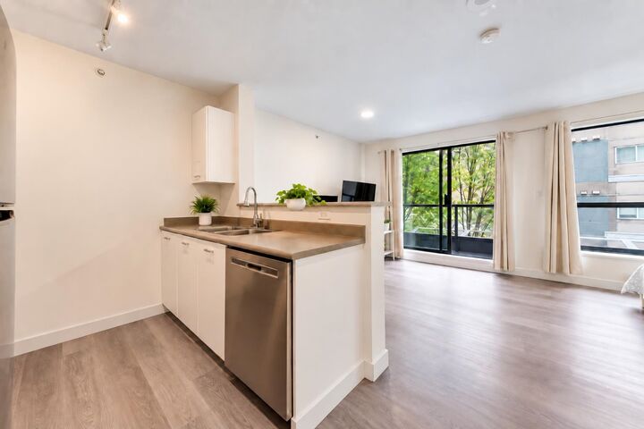 Property Photo:  3438 Vanness Avenue 205  BC V5R 6E7 