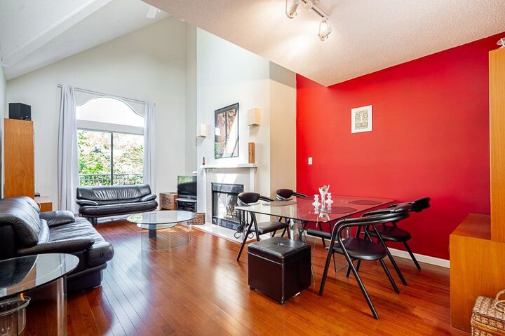 Property Photo:  592 W 16th Avenue  BC V5Z 1S4 