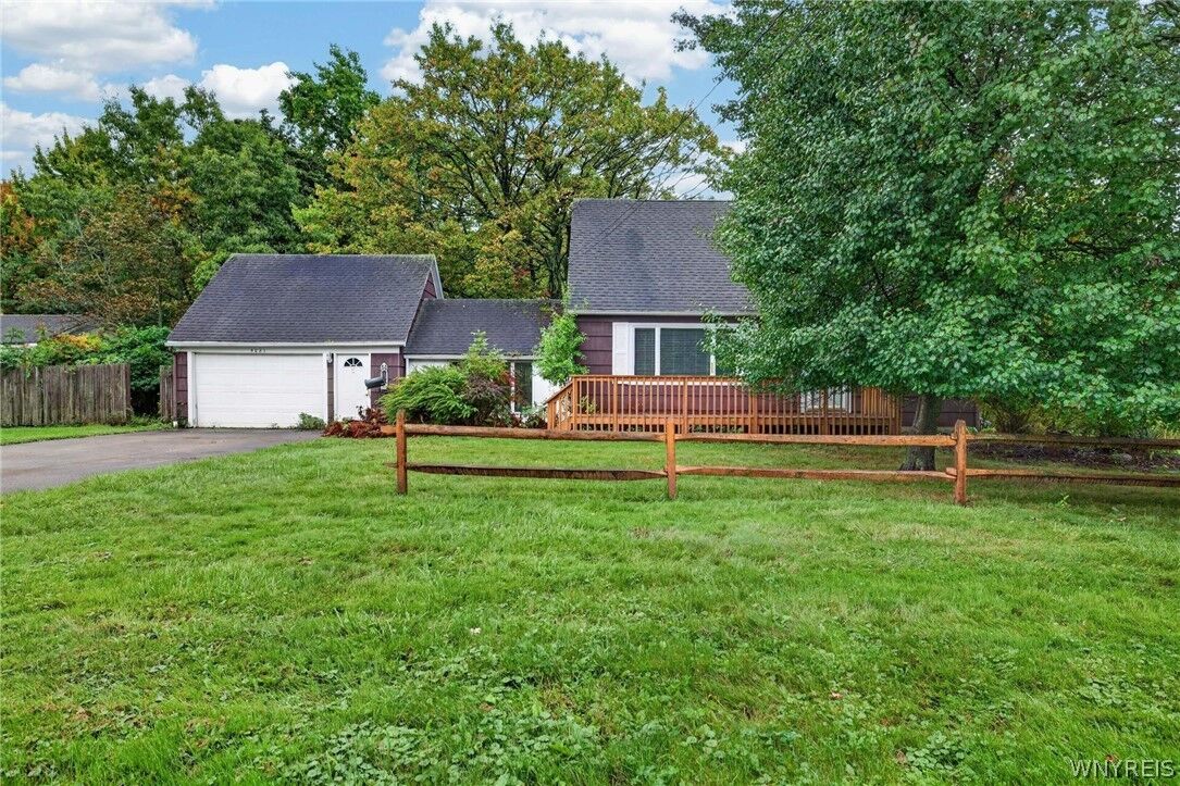 Property Photo:  5081 Stewart Road  NY 14219 