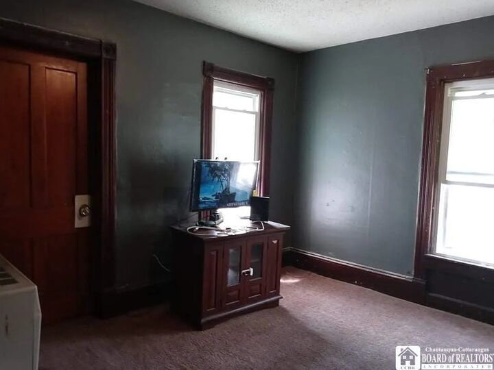 Property Photo: 920 Newland Avenue NY 14701