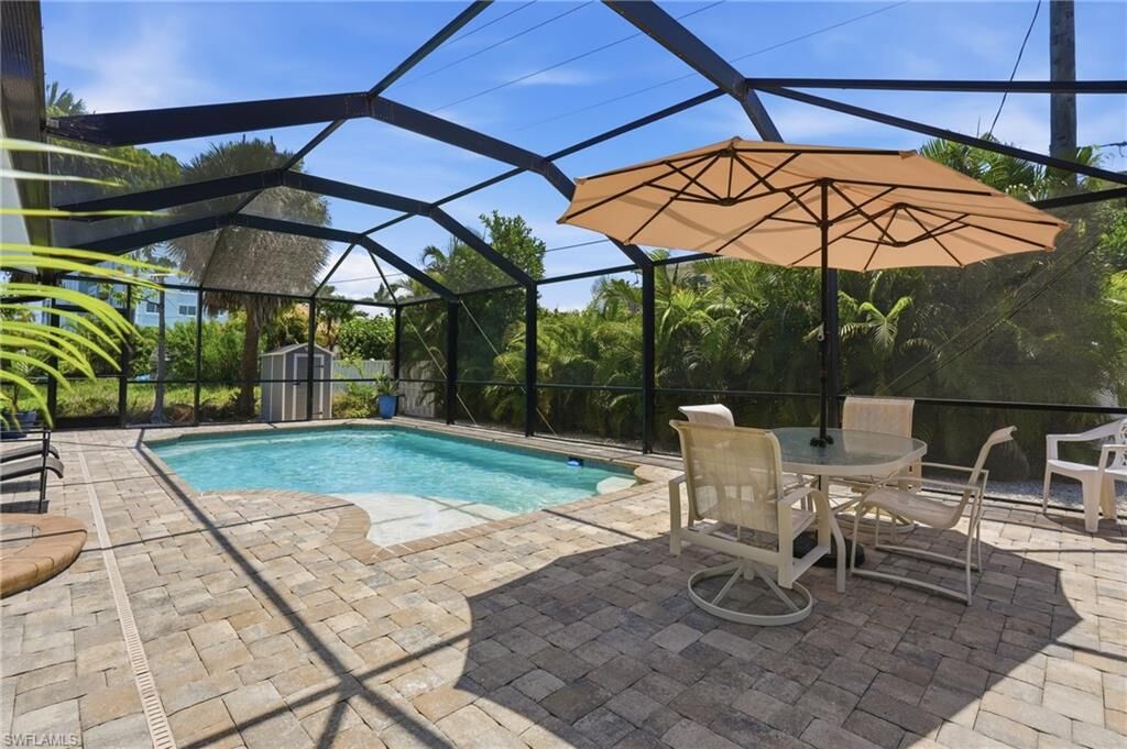 Property Photo: 240 Fairweather Ln FL 33931
