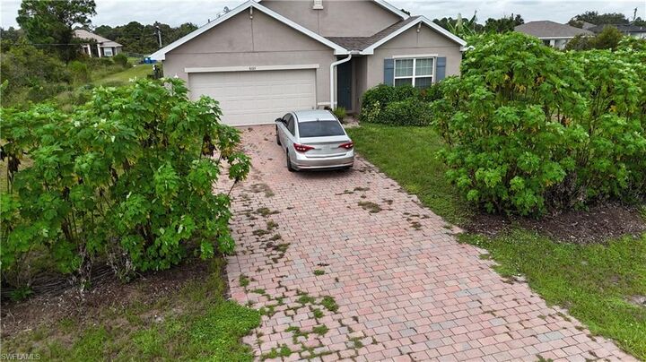 Property Photo: 6011 Joan Ave N FL 33971
