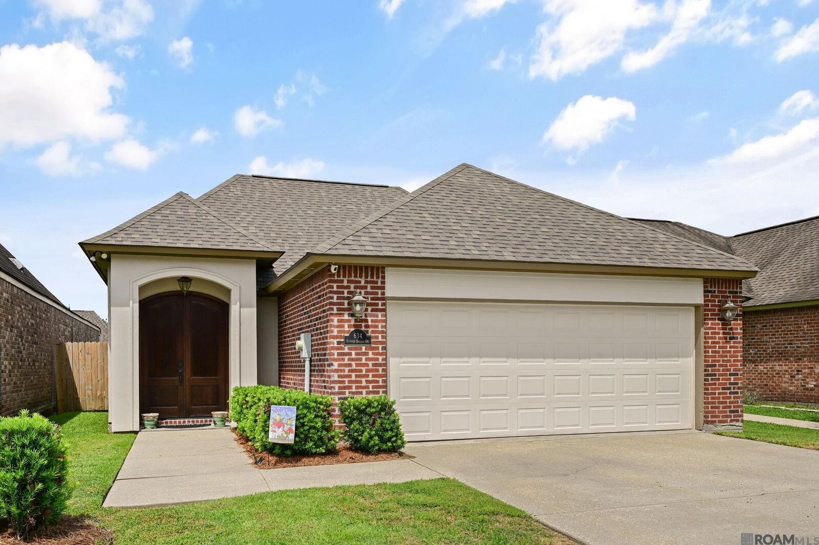 Property Photo:  634 Summer Breeze Dr  LA 70810 