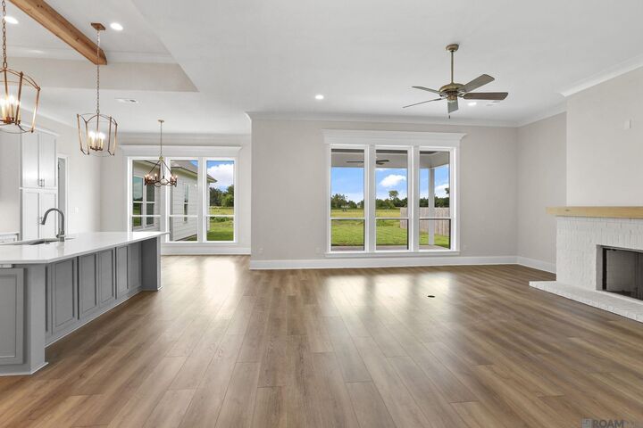 Property Photo: 4501 Camargue Avenue LA 70820