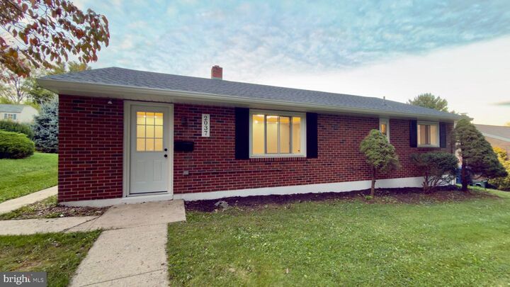 Property Photo:  2037 Girard Avenue  PA 19609 