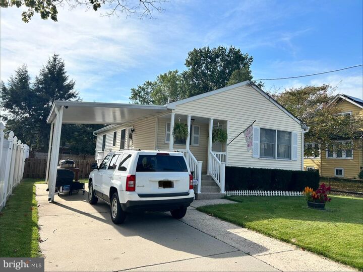 Property Photo:  321 Edgewood Avenue  NJ 08075 