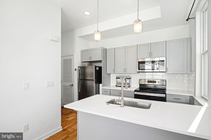 Property Photo:  2722 W Master Street  PA 19121 