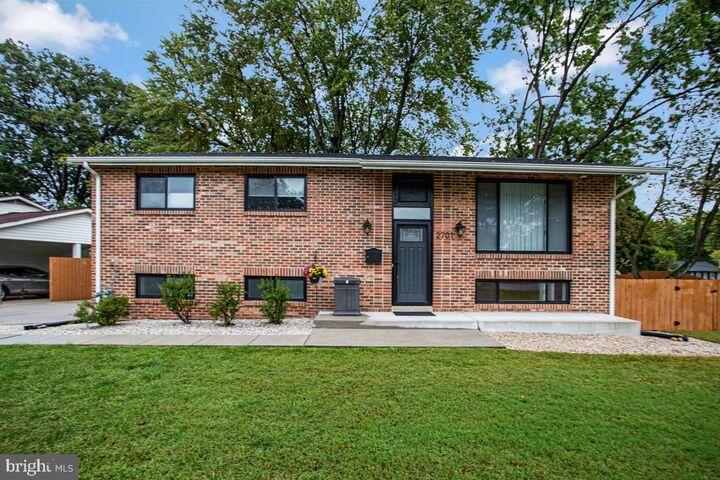 Property Photo: 2701 Kelner Drive MD 20785