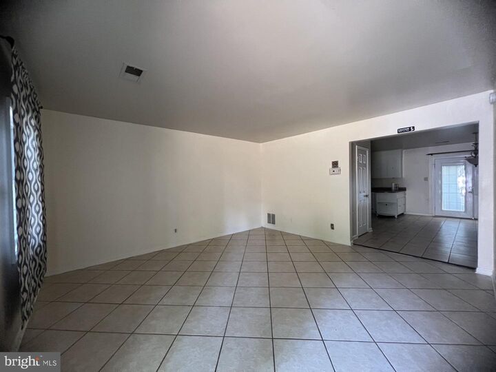 Property Photo: 14 Bentley Court VA 22408