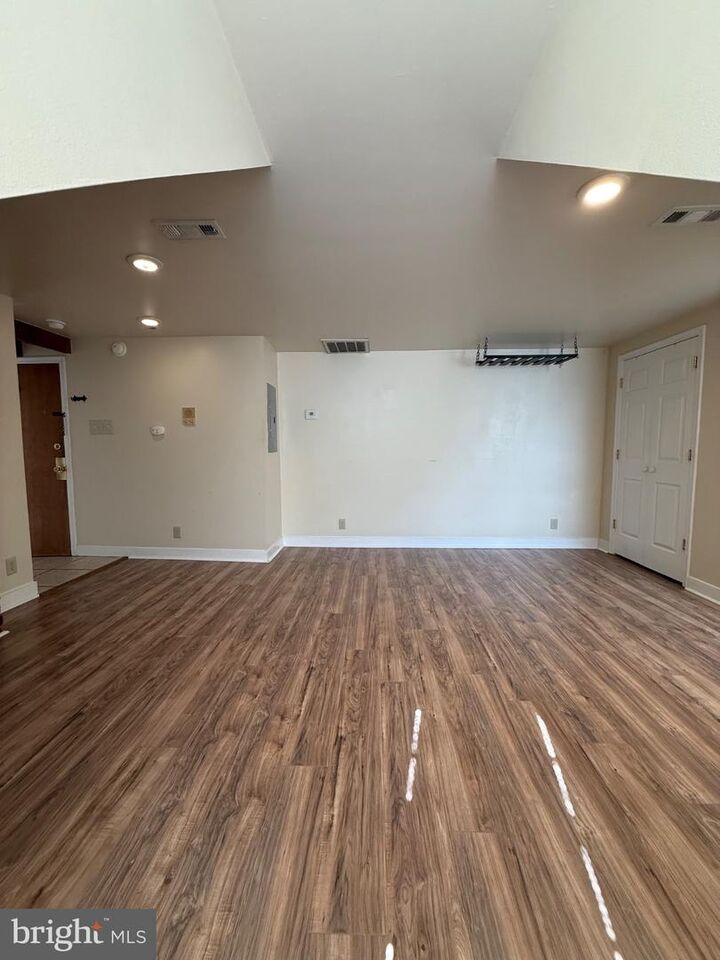 Property Photo:  319 William Street A  VA 22401 