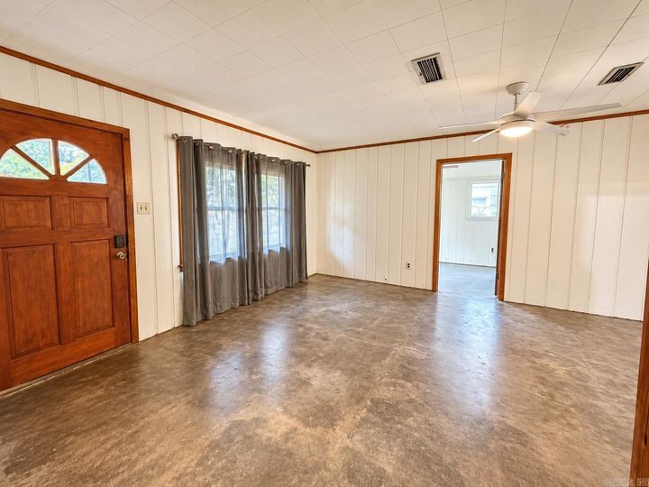 Property Photo:  1529 Center Street  AR 71923 