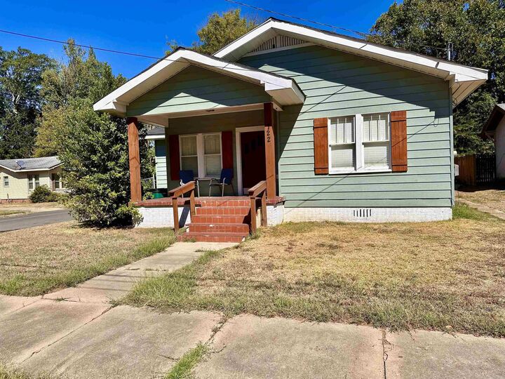 Property Photo: 722 W Cedar Street AR 71730
