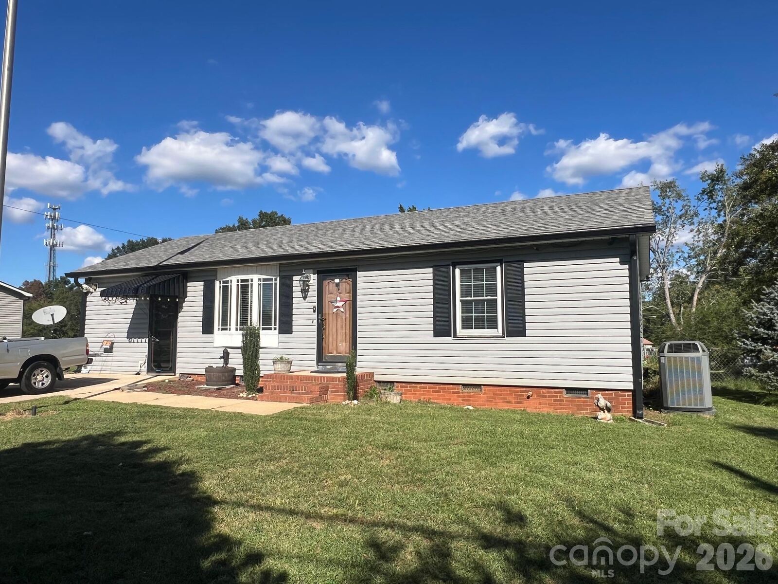 Property Photo: 4146 Startown Road NC 28658