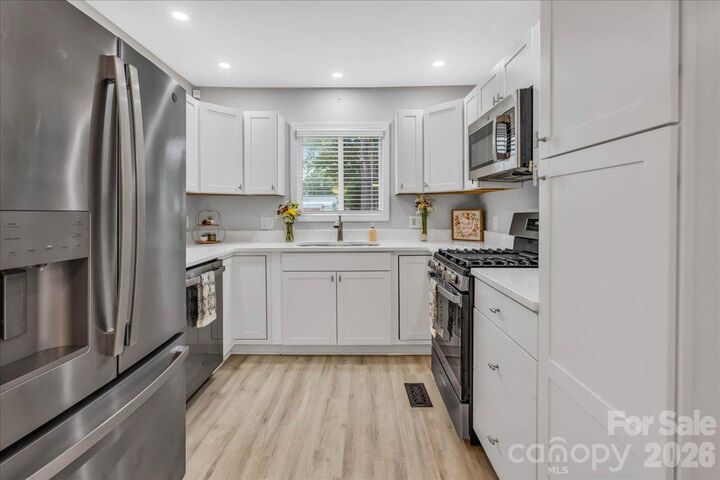 Property Photo:  1005 Noles Drive  NC 28120 