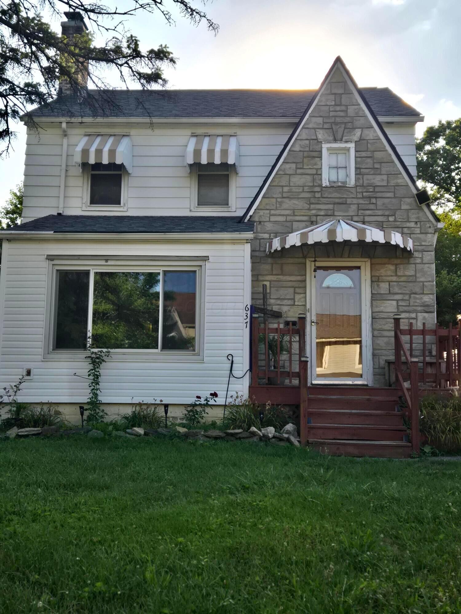 Property Photo:  637 S Roys Avenue  OH 43204 