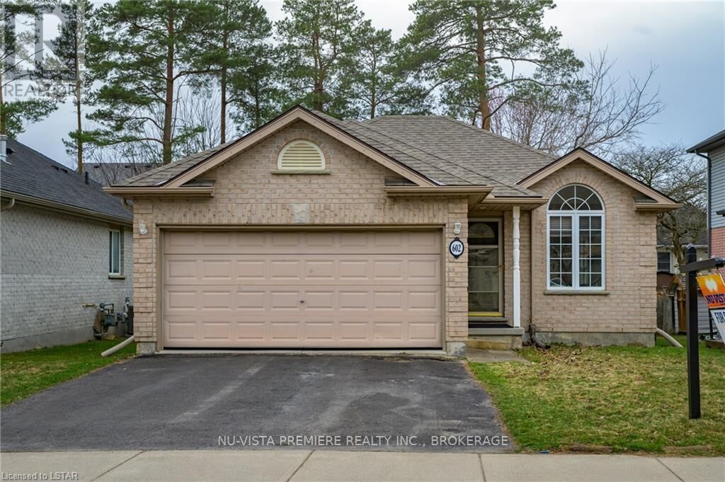 Property Photo:  602 Sprucewood Drive  ON N5X 4J5 