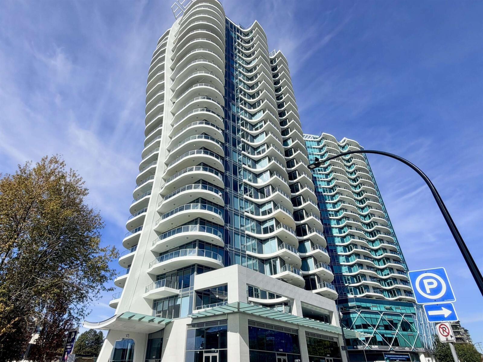 Property Photo:  1475 Foster Street 1405  BC V4B 0C9 