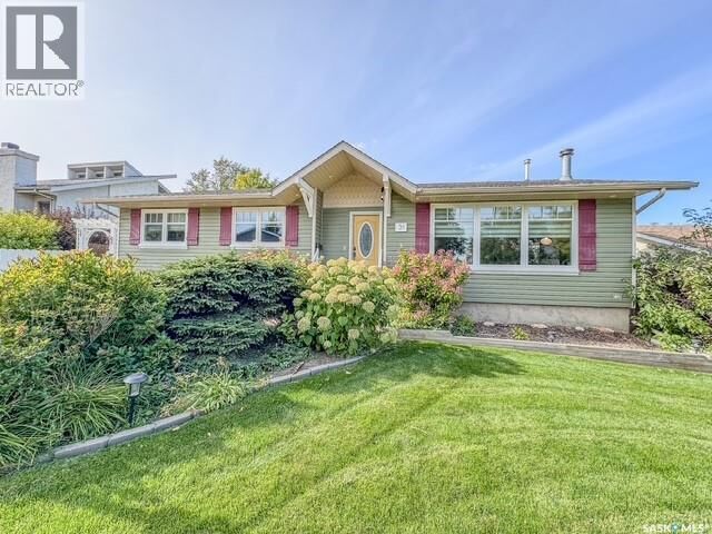 Property Photo:  31 Burke Crescent  SK S9H 4E4 