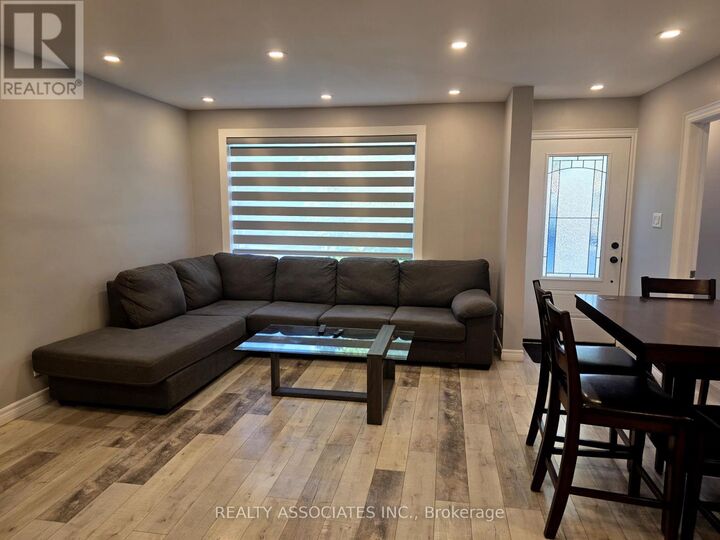 Property Photo: 101 Reiner Road ON M3H 2L7