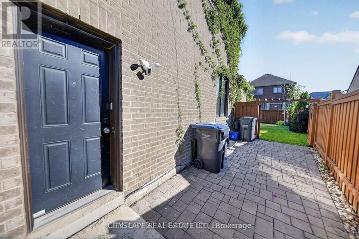 Property Photo:  33 Andretti Crescent 2  ON L6X 5G6 