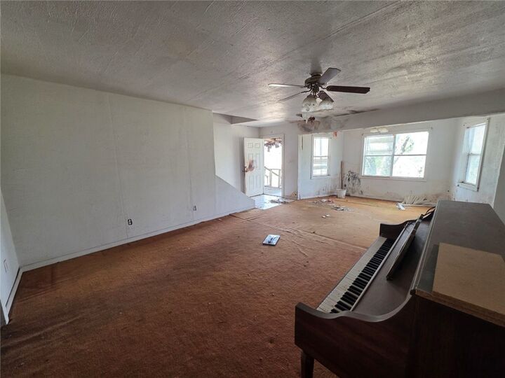 Property Photo: 244 N County Road 1032 TX 78363