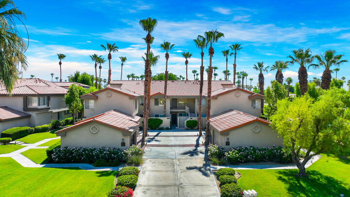 Property Photo: 55566 Southern Hills CA 92253