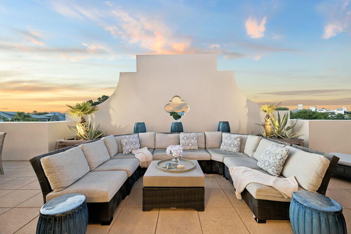 Property Photo: 78 N Barrett Square # 6 FL 32461