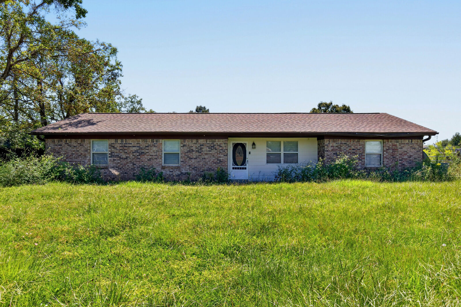 Property Photo: 7085 Frank Reeder Road FL 32526