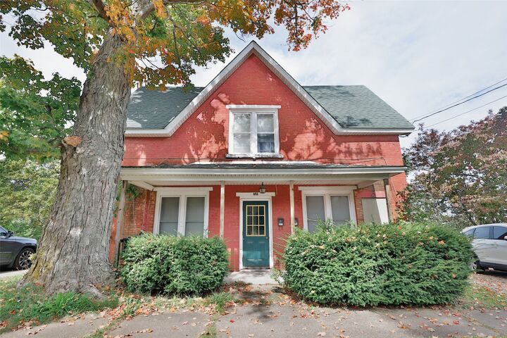 Property Photo: 821 W Pleasant Street PA 16407