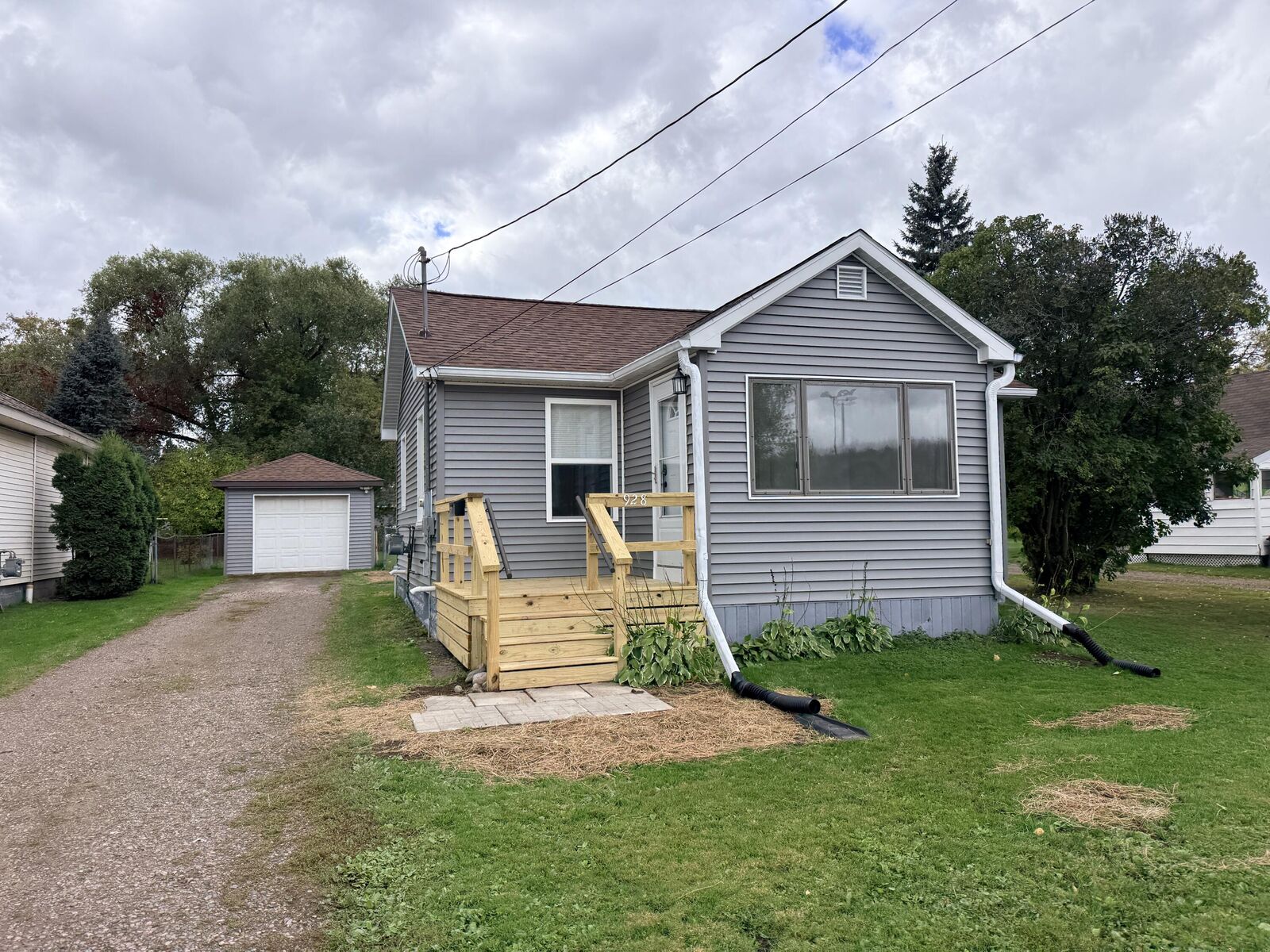 Property Photo: 928 E Portage Ave MI 49783
