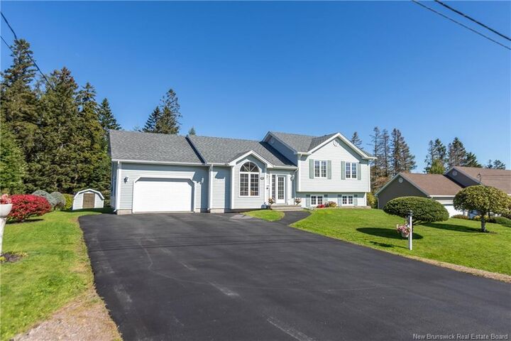 Property Photo:  61 Fawcett Avenue  NB E4L 3X3 